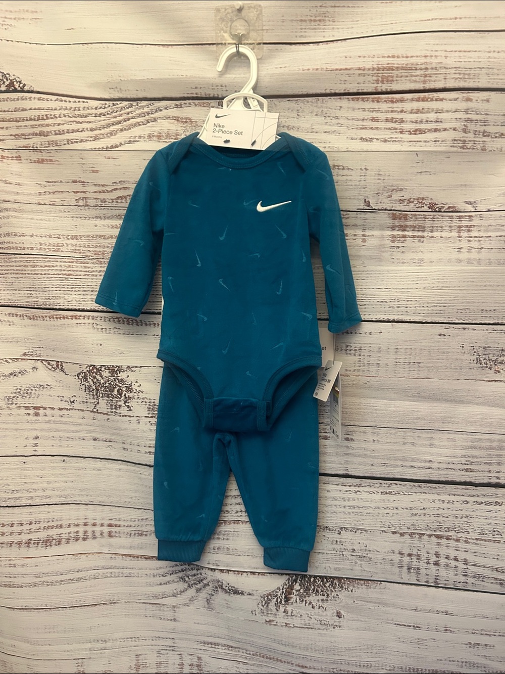 NWT Nike Teal 2 piece set size 6 months